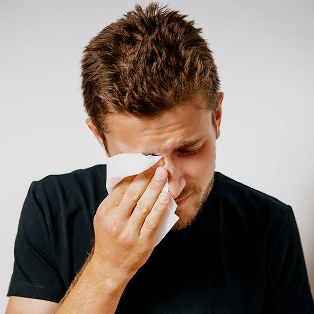 87 weinen-mit-kontaktlinsen_inline_1